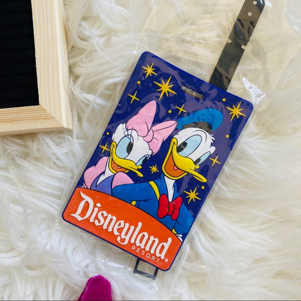 Disneyland Resort Donald and Daisy Duck Luggage Tag NWT